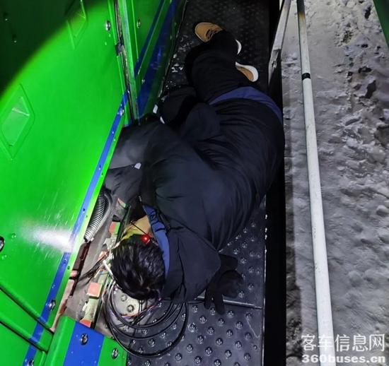 1712720771579024.jpg 4.jpg